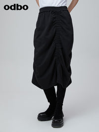 Odbo 設計感不規則褶皺黑色半身裙女秋季2022新款高腰遮肉顯瘦潮